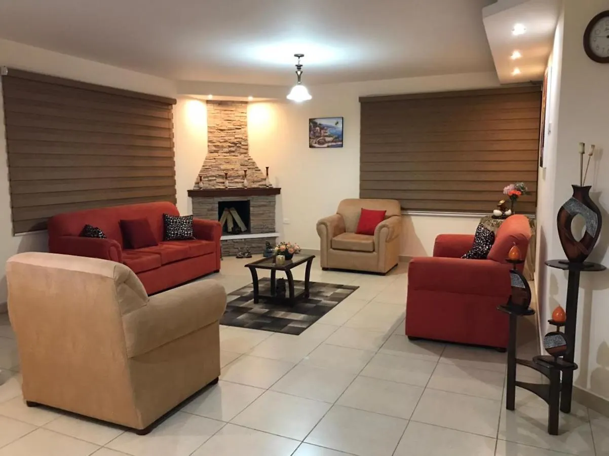 Homestay Las Hortensia'S Casa De Huespedes Tababela Ecuador