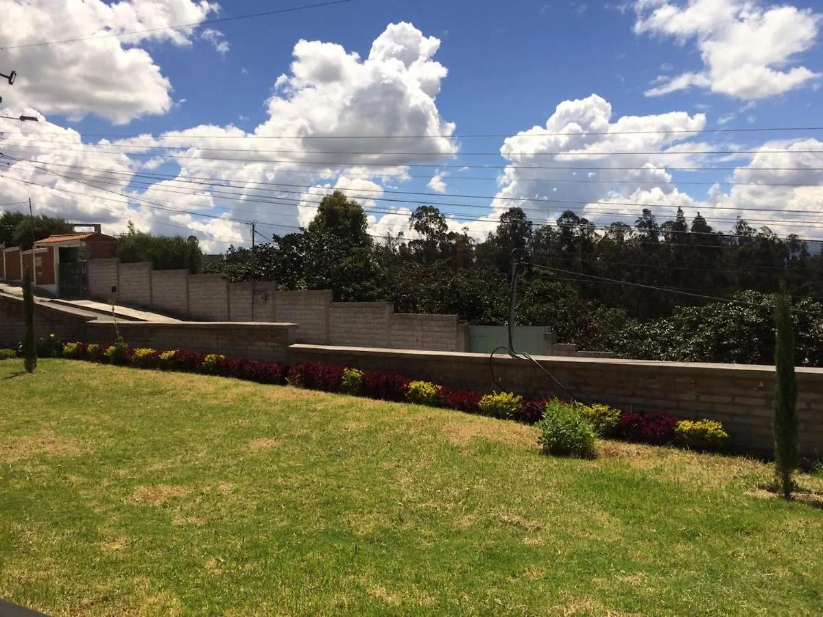 Las Hortensia'S Casa De Huespedes Tababela Homestay